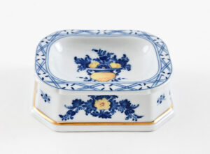 Viana Salt Cellar